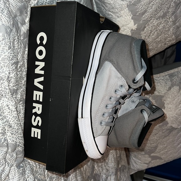 Converse size 8.5 brand new - Picture 1 of 2